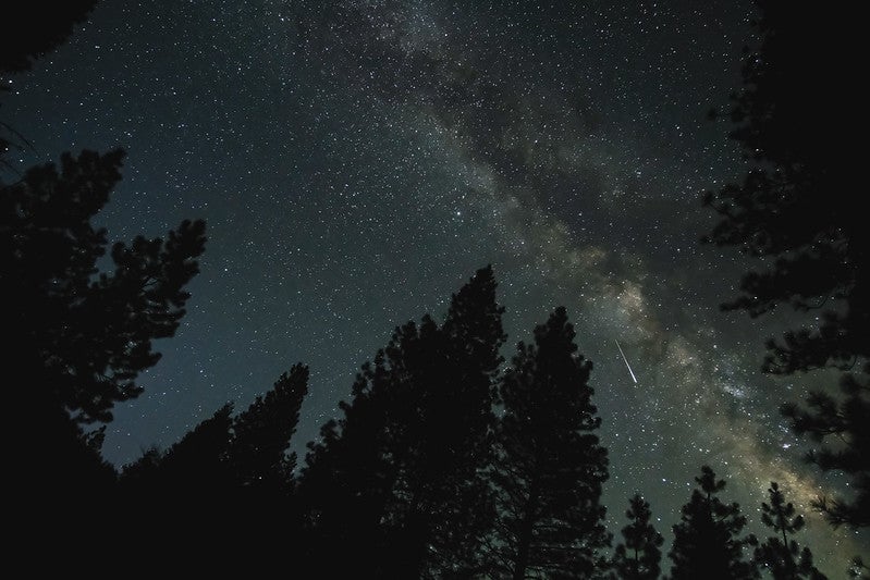 Lyrid meteor over Yosemite
