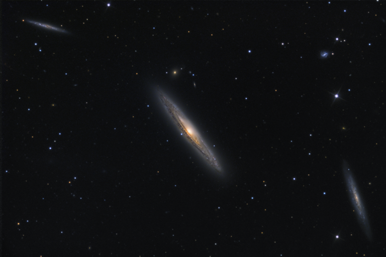 NGC 4216