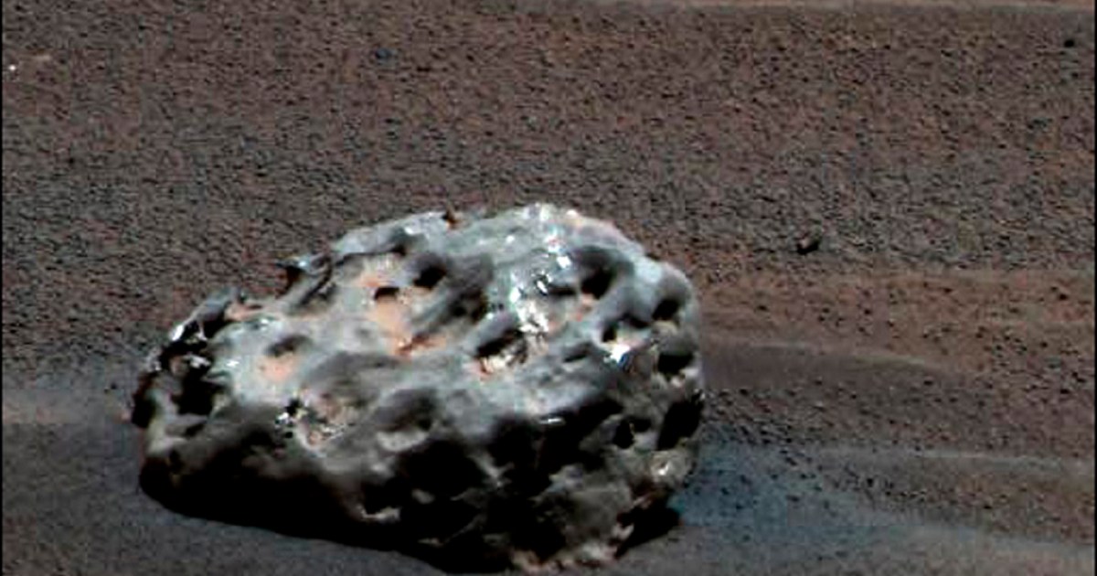 What happened when this meteorite hit Mars? | Astronomy.com