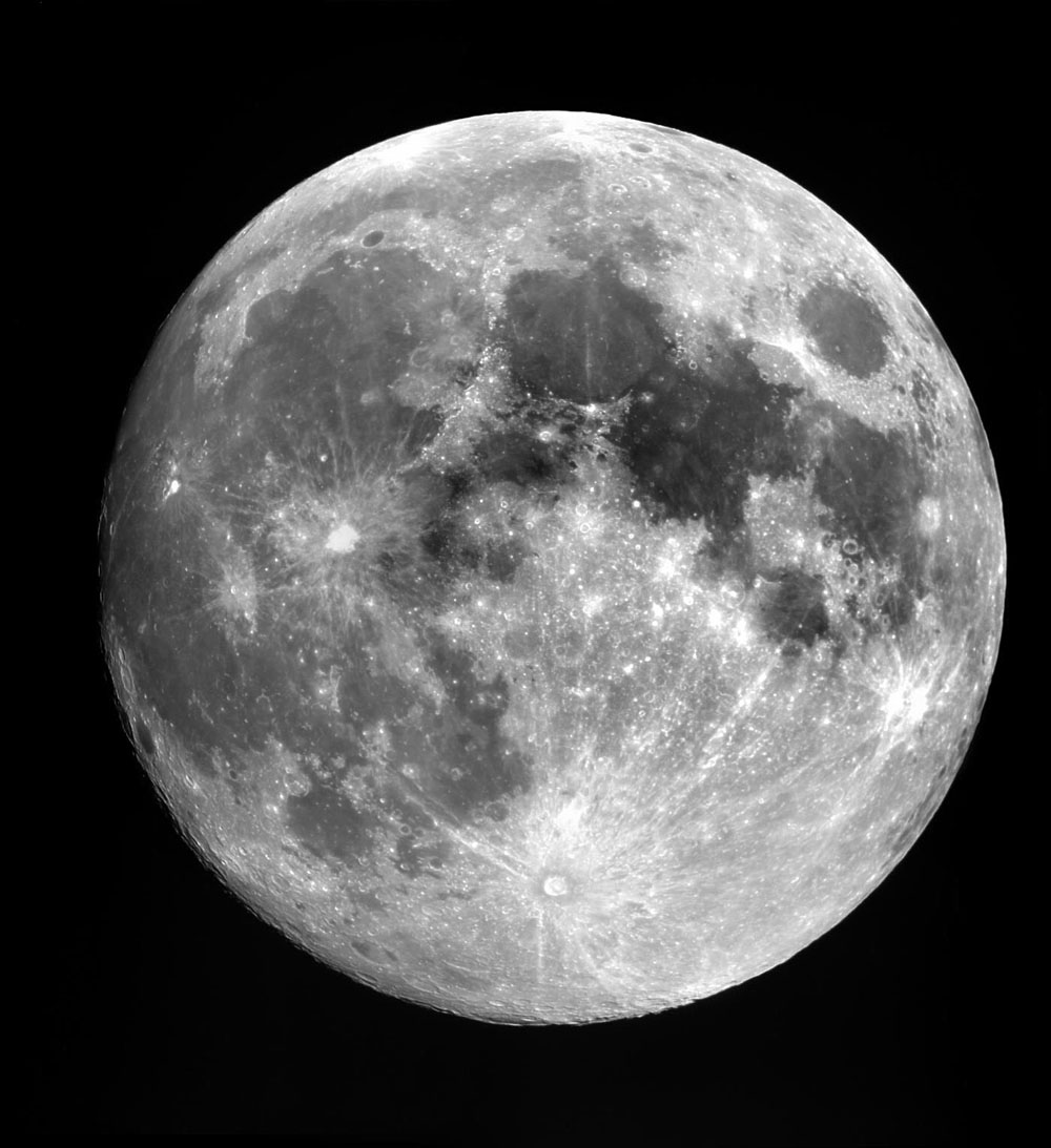 Spot the year's biggest Full Moon | Astronomy.com