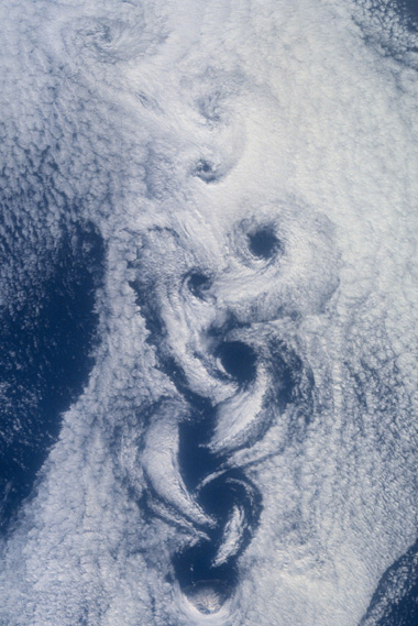 von-Karman-vortices-superfl