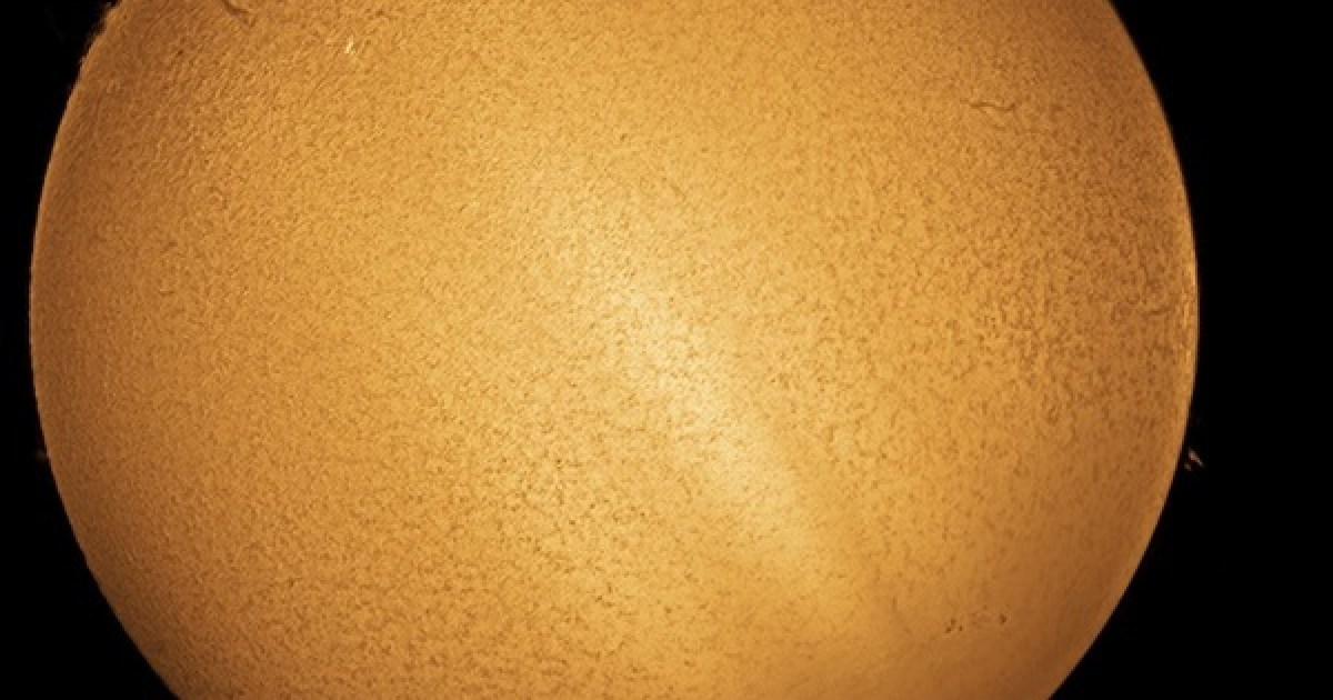 Solar filters for observing the Sun