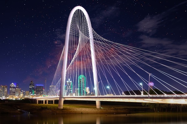 Dallas skyline and bridge