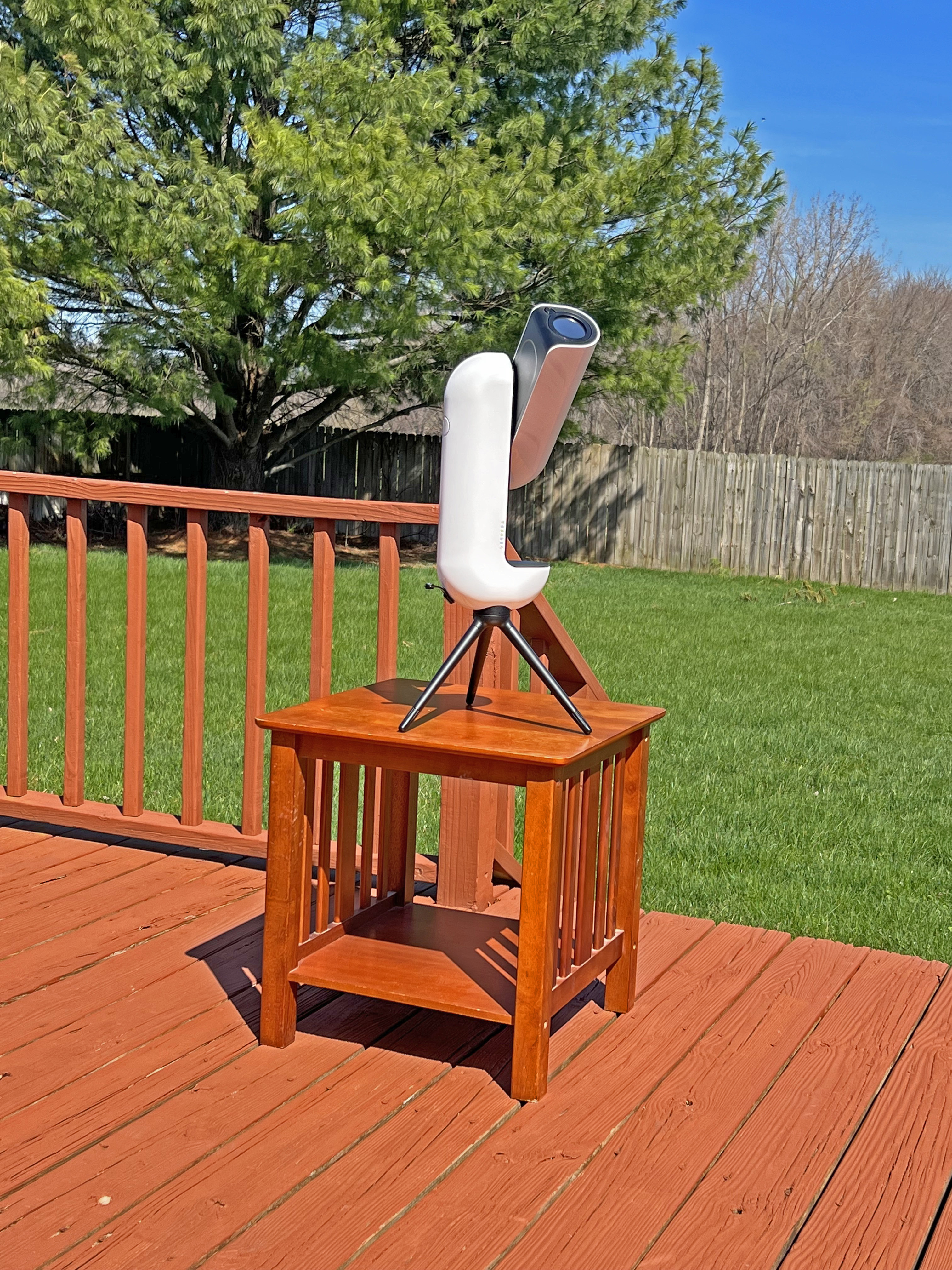 Vaonis’ Vespera is a portable smart scope that can be used for night — or day — sky viewing.