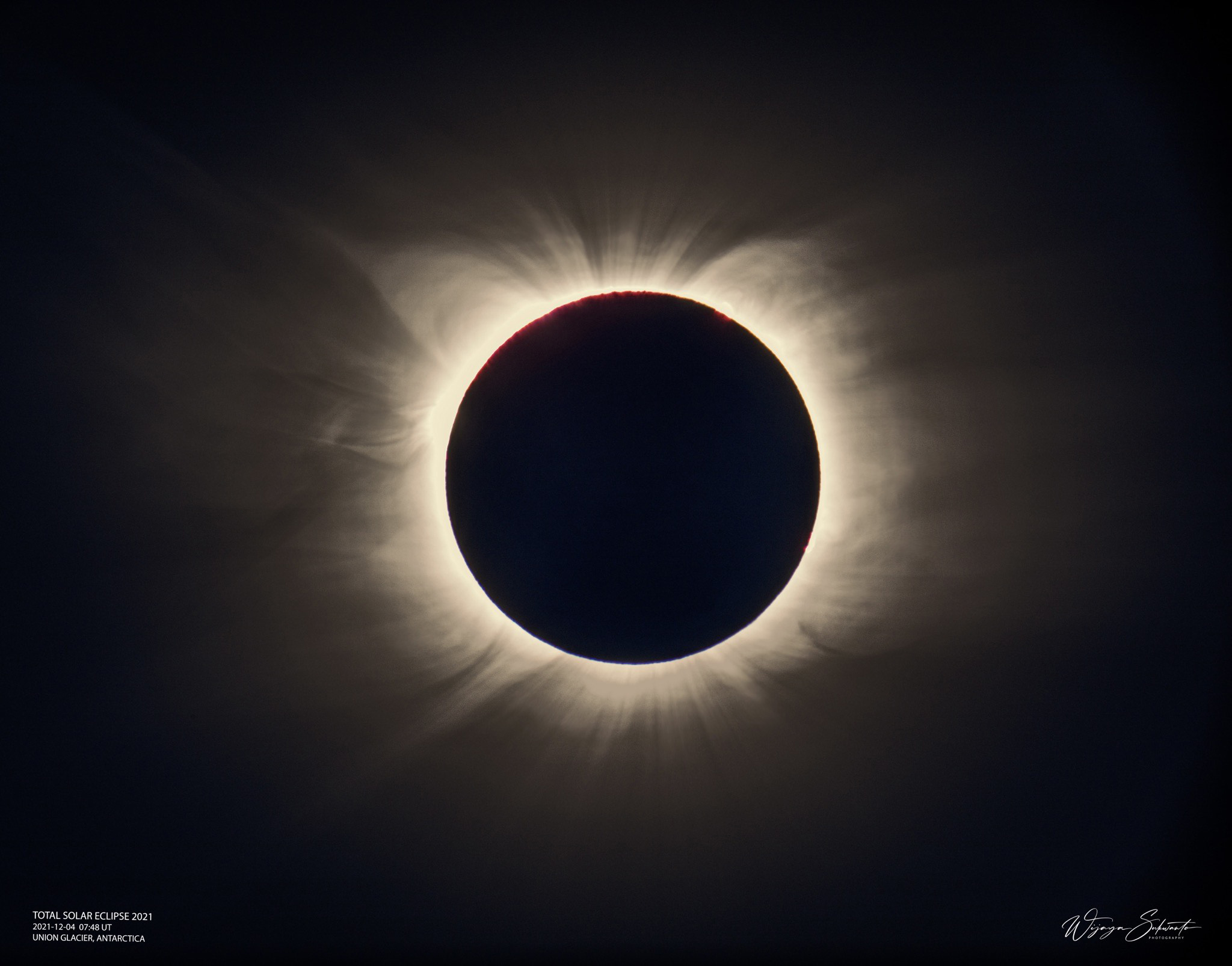 During the Dec. 4, 2021, total eclipse, imaged here from Union Glacier, Antarctica, solar activity was at a minimum, revealing streamers in fine detail. 