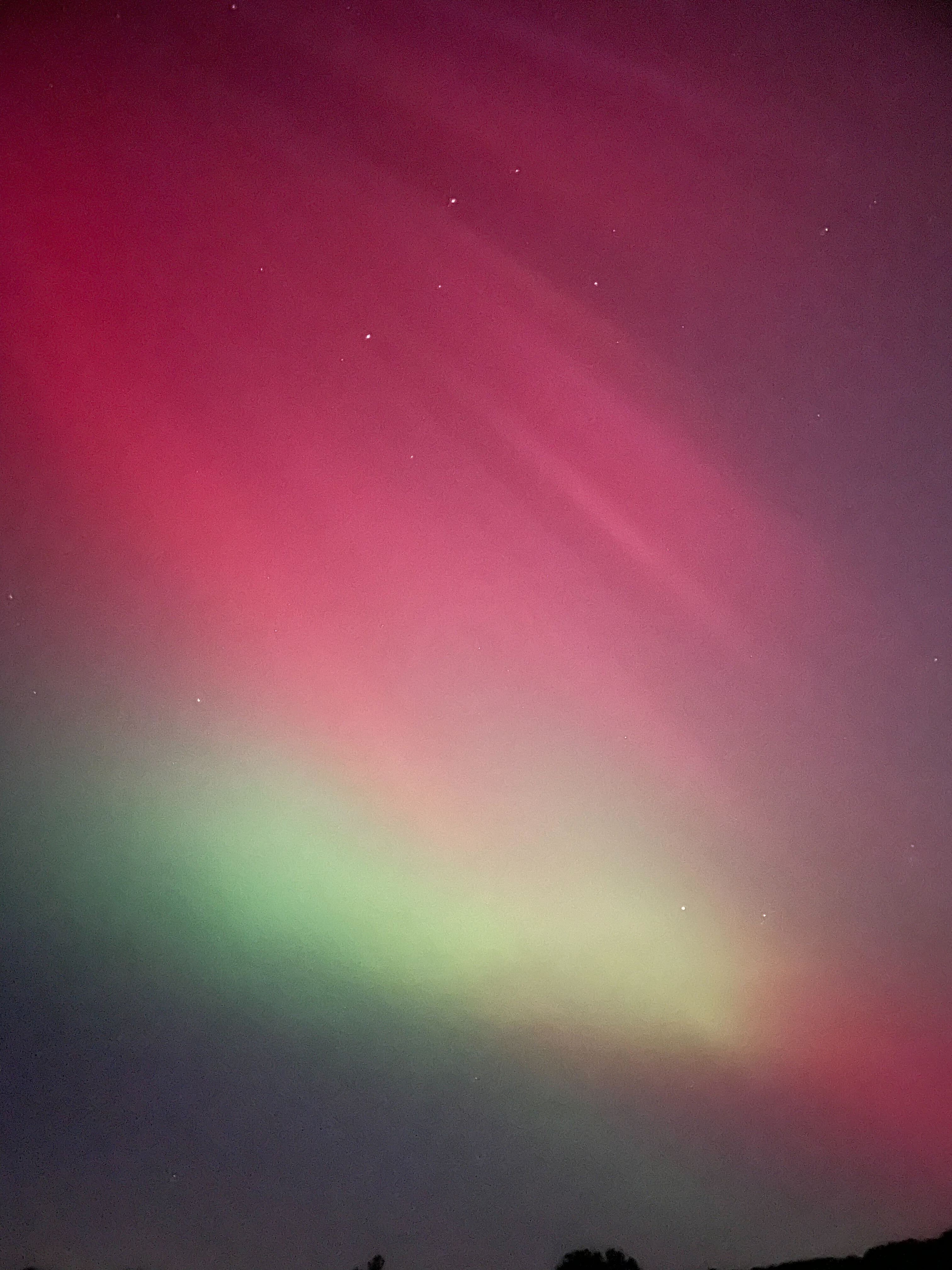 The northern lights, seen from Tennessee.