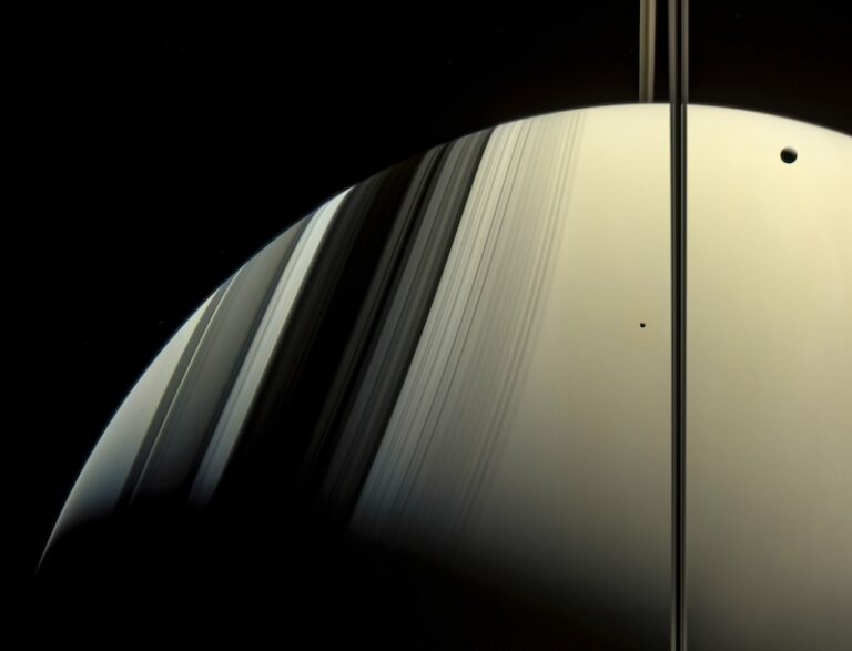 Saturn ring shadows