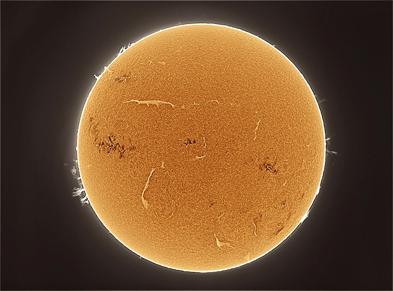 https://www.astronomy.com/wp-content/uploads/2025/08/web-2025.08.06-pic.jpg