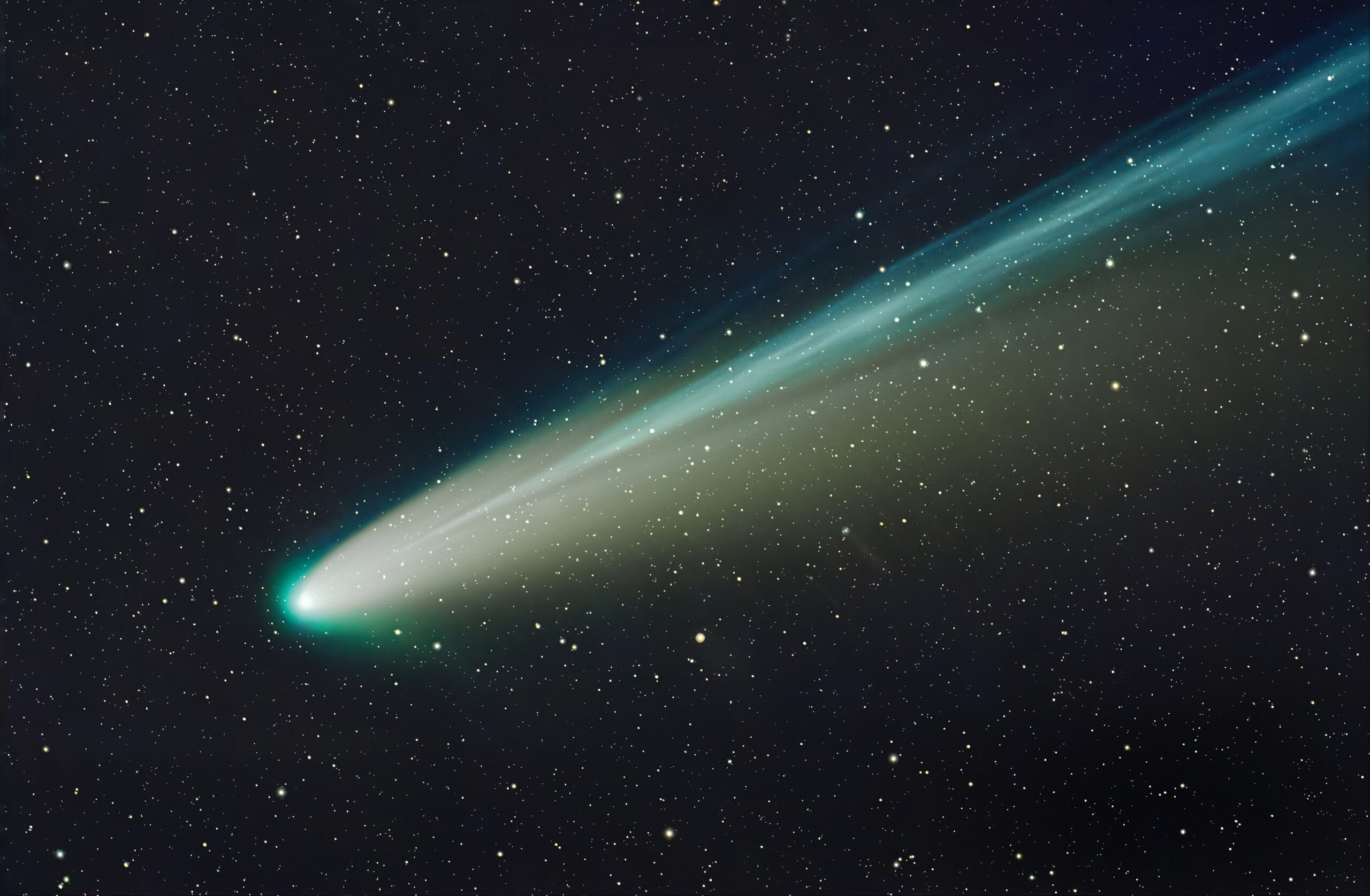 その他 comet The best images of Comet Lemmon from Astronomy readers