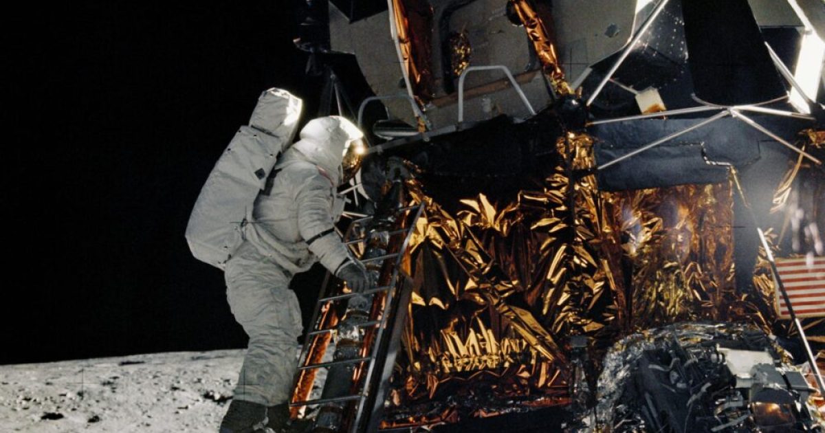 Nov. 19, 1969: Apollo 12 lands on the Moon