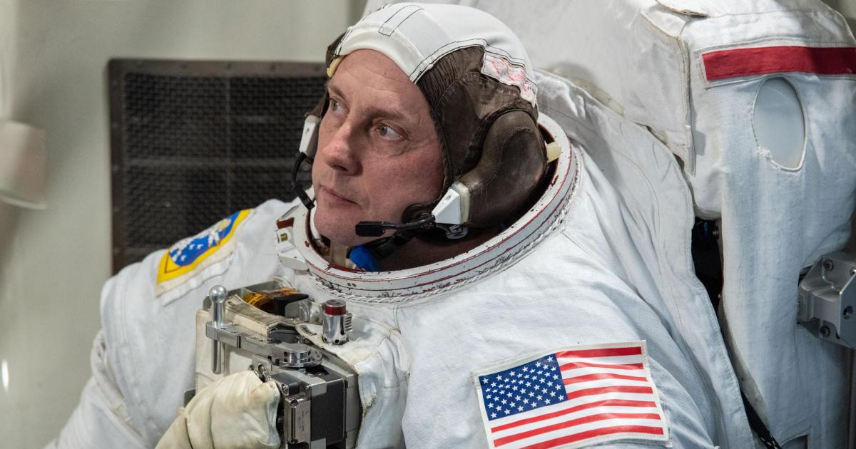 NASA Astronaut Mike Fincke Retires After 30 Years and 549 Days in Space