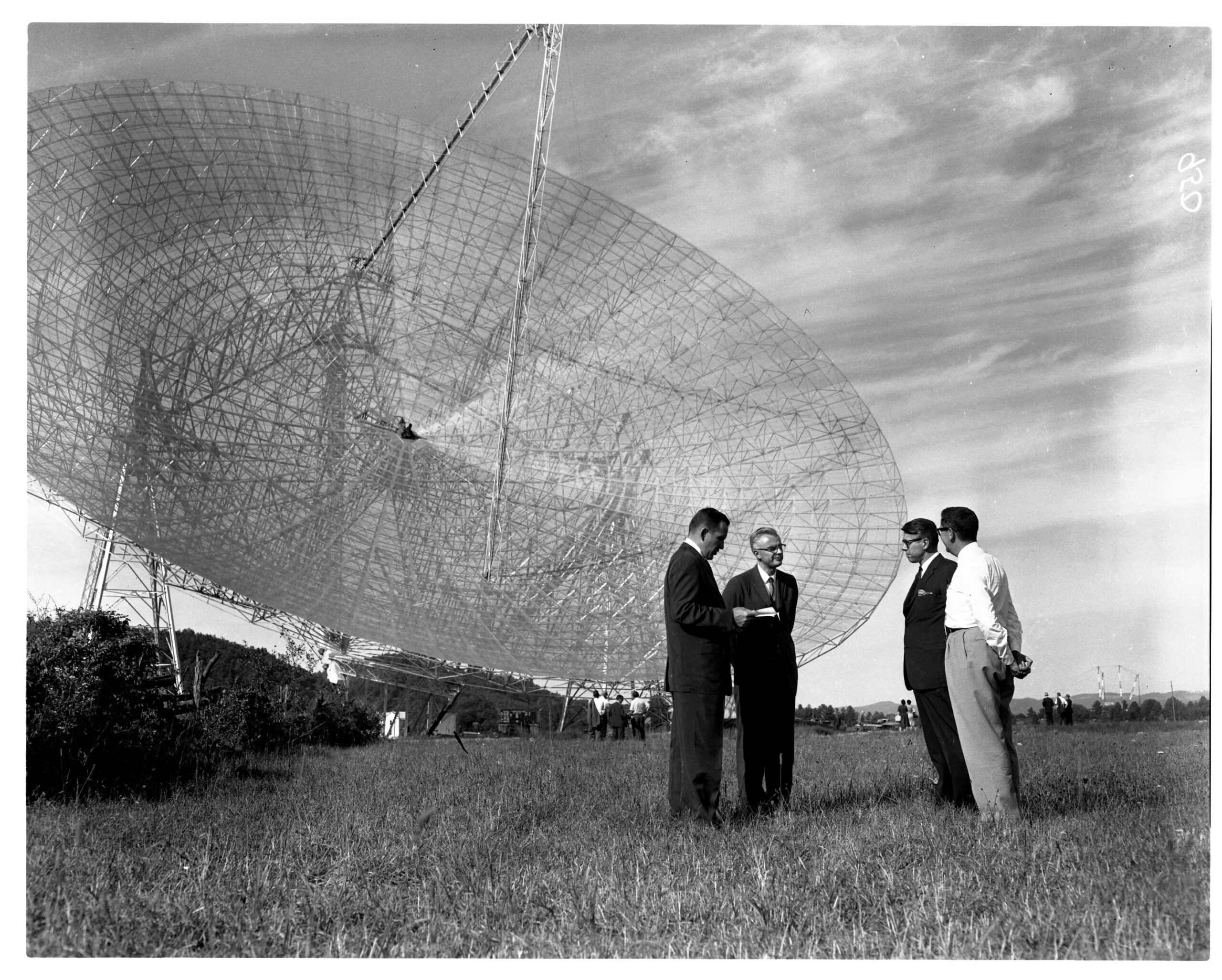 April 8, 1960: Frank Drake begins Project Ozma