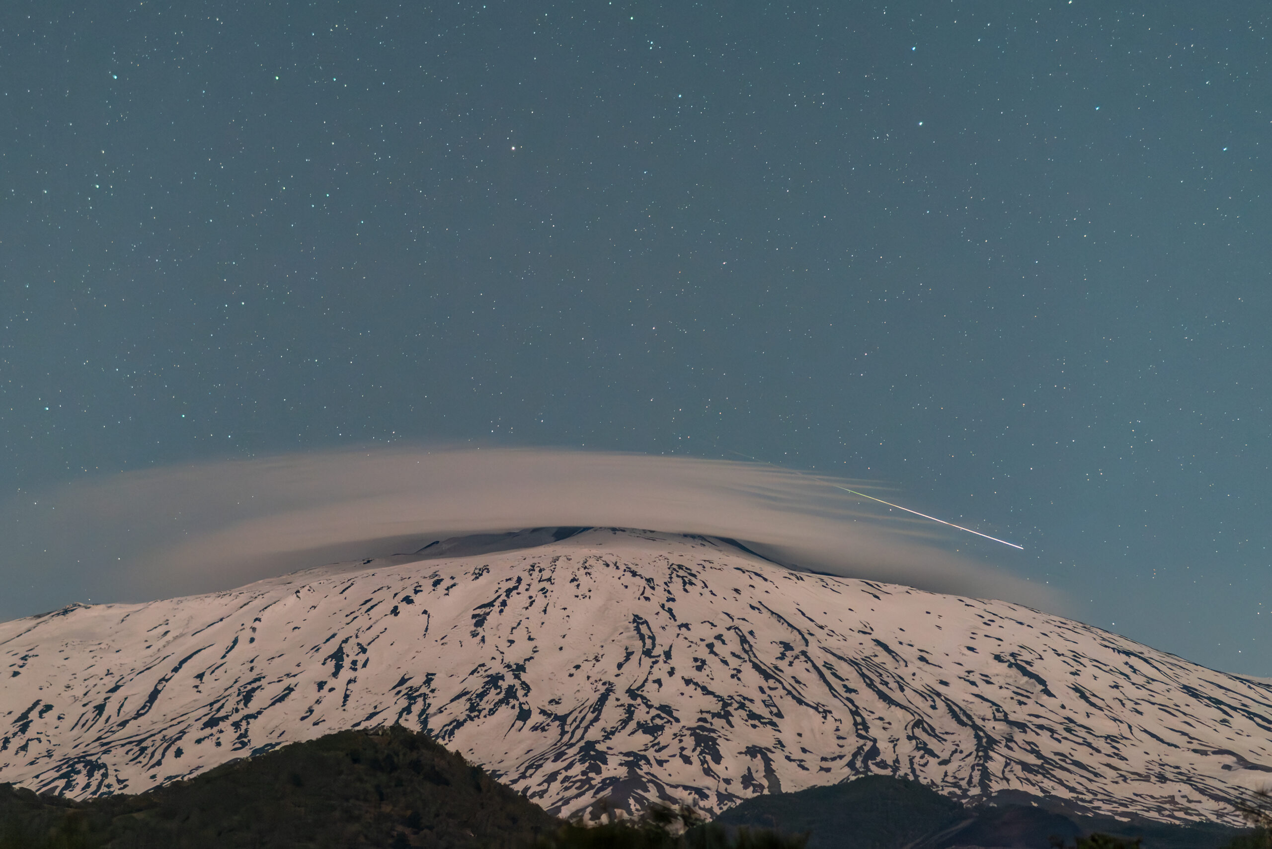 Meteoric crown | Astronomy Magazine