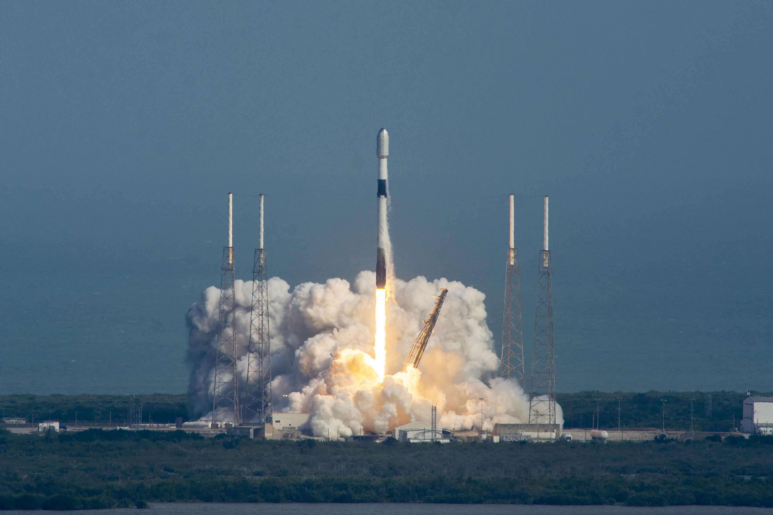 headline: SpaceX and Rocket Lab set for liftoff this week