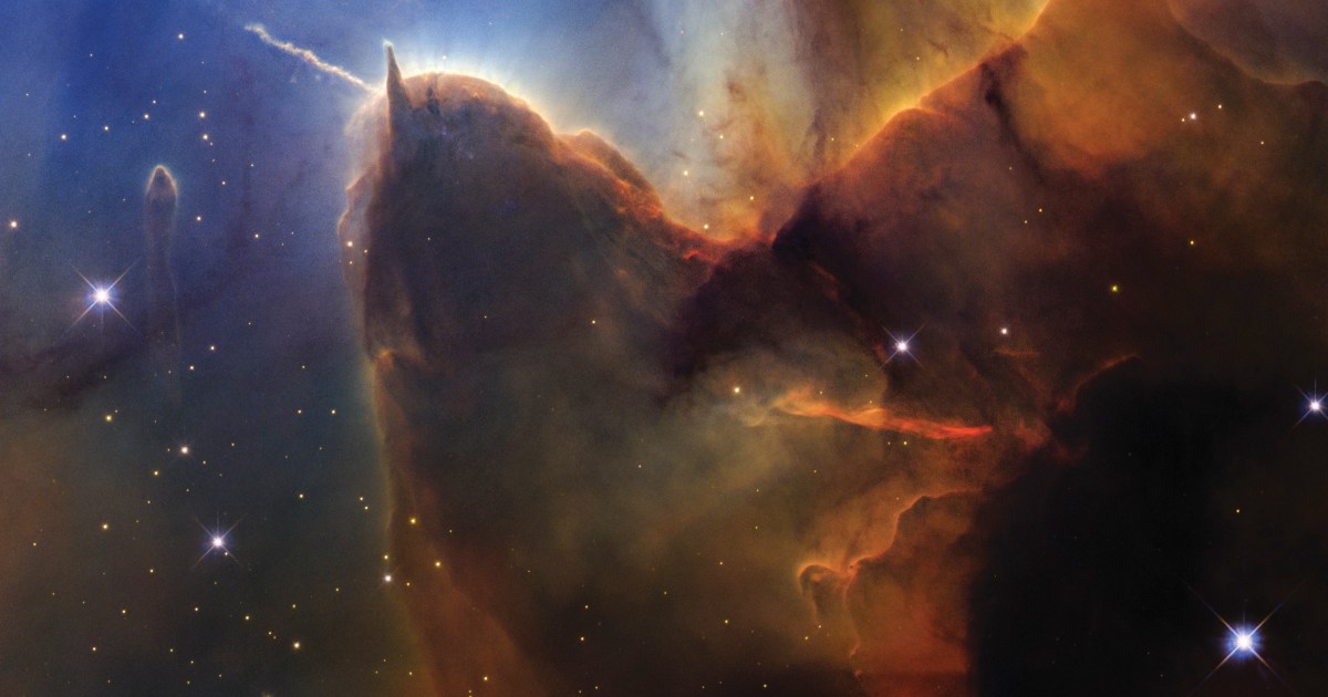 https://www.astronomy.com/wp-content/uploads/2026/08/ASY-BT0826_01.jpg?resize=1200,630
