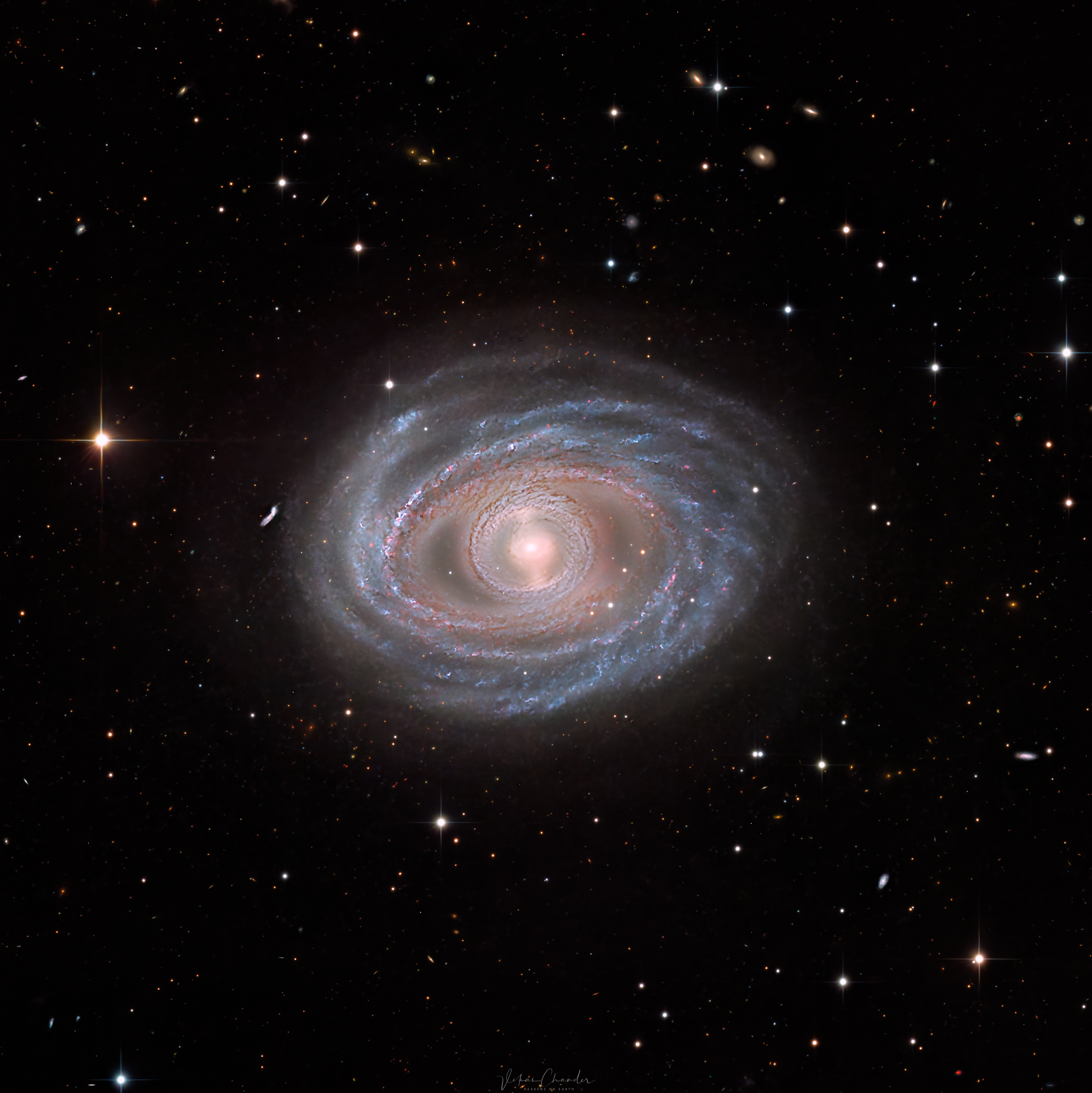 The Very Large Array reveals “bashful” black hole in neighboring