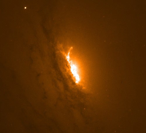 Astronomers find supermassive black hole blasting molecular gas at 600,000 miles per hour from a galaxy | Astronomy.com