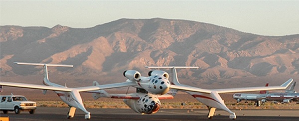 White Knight carries SpaceShipOne 