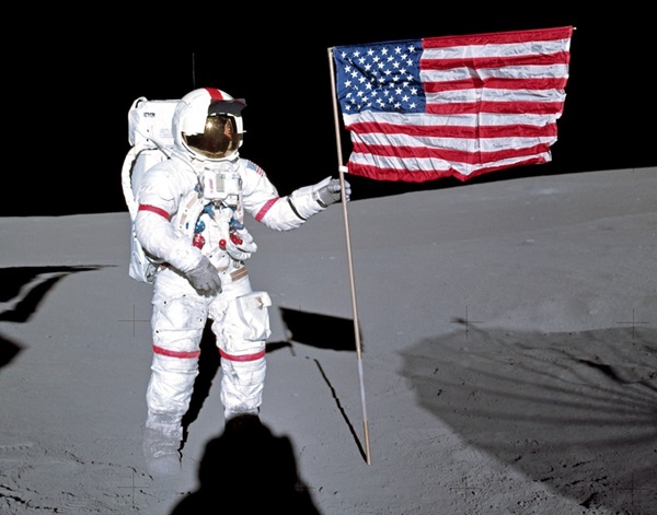 Apollo14flag