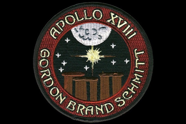 Apollo_18_badge