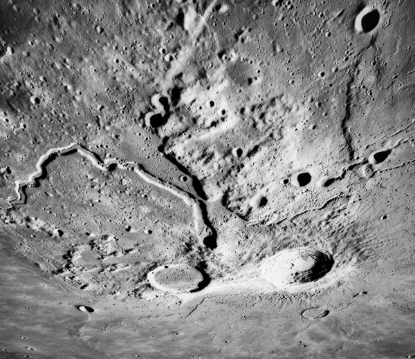 This image of the Aristarchus Plateau and its craters clearly shows the feature the author calls the Aristarchus X.