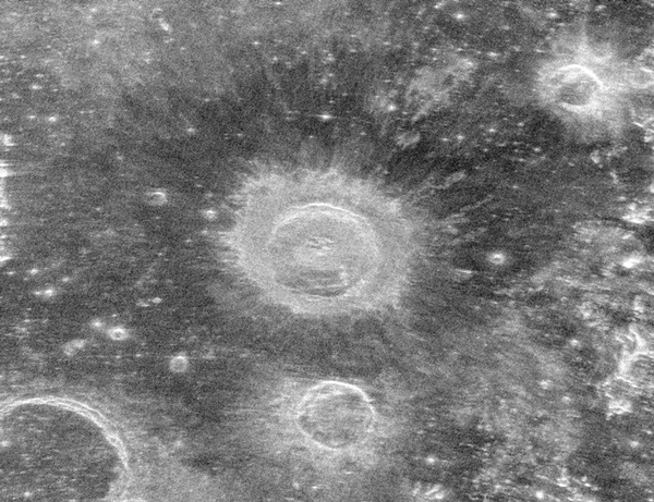 Aristillus Crater