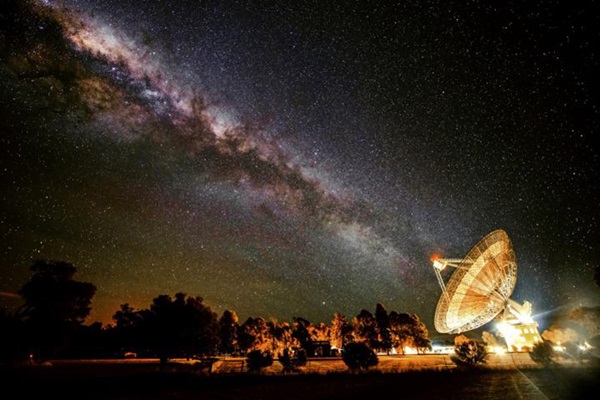 CSIRO Parkes radio telescope