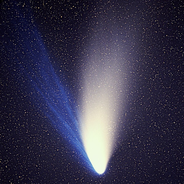 Comet_HaleBopp_1995O1