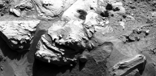Mars Curiosity rover drills sandstone target called "Windjana