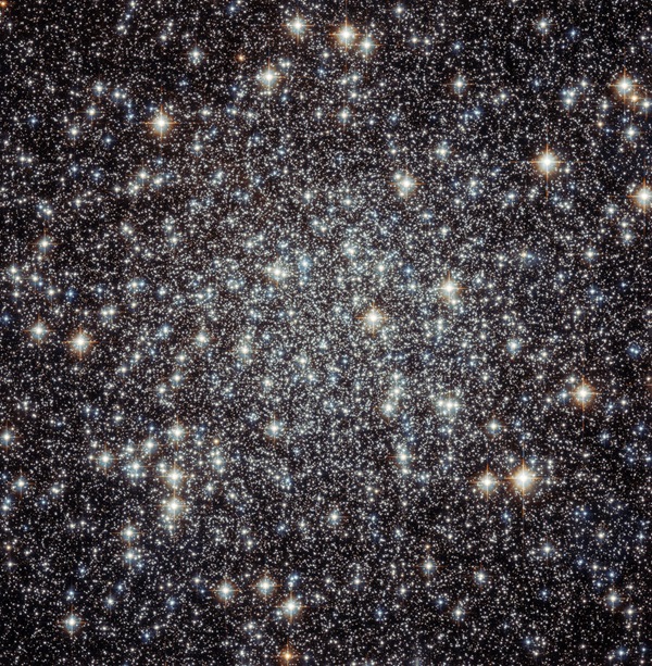 HubbleNASAM22Globularcluster