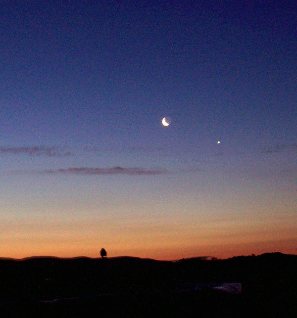 Moon-and-Venus_0211