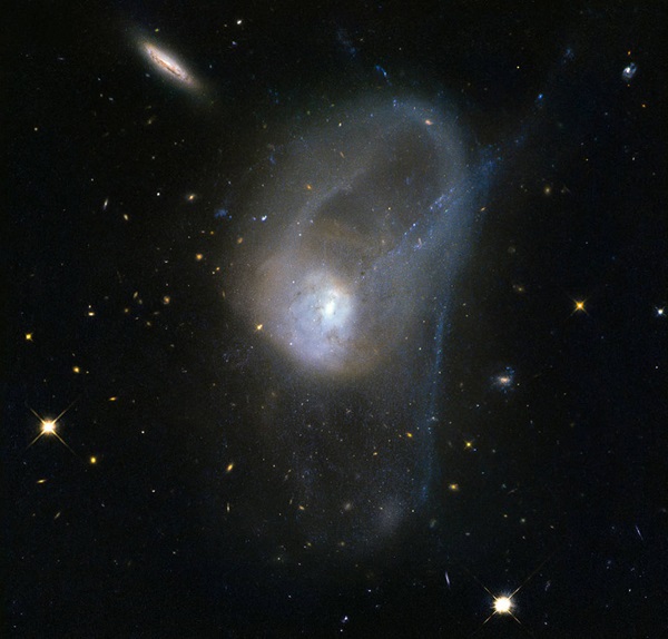 NGC 3921