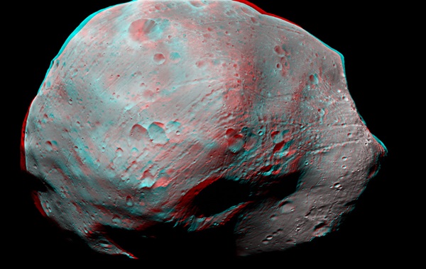 Phobos in 3-D
