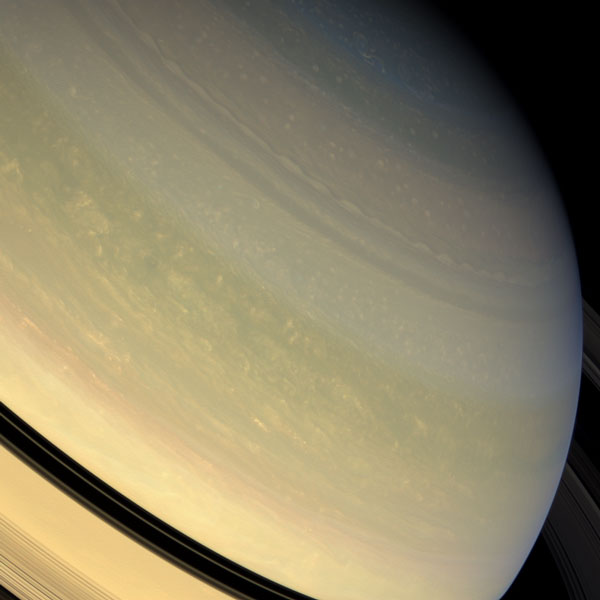 Saturn-winds