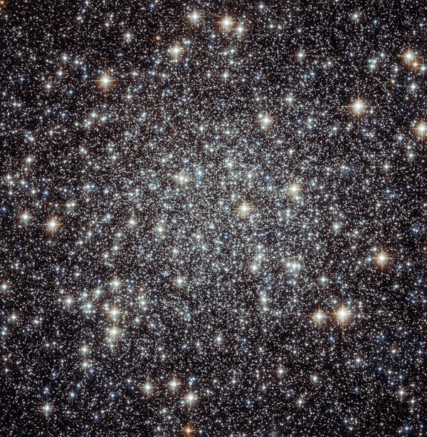 The_crammed_centre_of_Messier_22