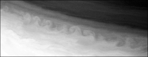 Kelvin-Helmholtz clouds on Saturn