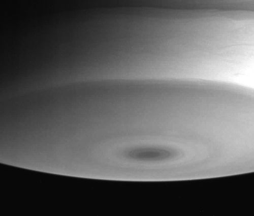 Saturn's south pole in the infrared