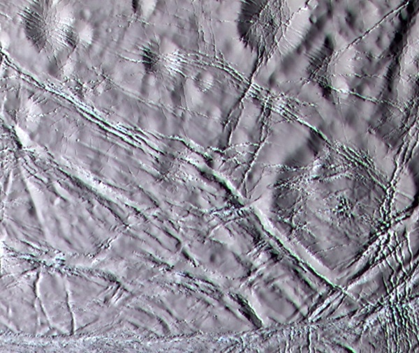 cassini_snowy_enceladus