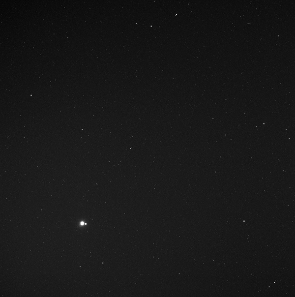 earthmoon_mwc_2010126_lrg