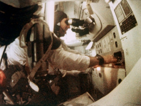 earthrise_apollo_8_121