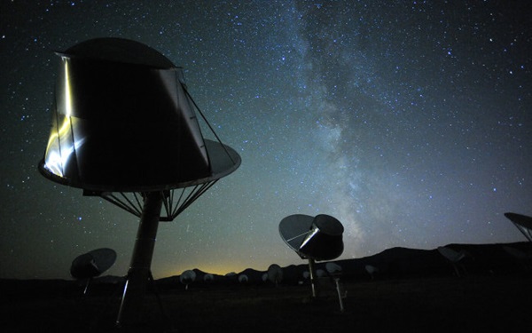 If the Wow! Signal was detected today, the SETI Institute's Allen Telescope Array in California could alert astronomers instantly, letting them backtrack in real-time to search for the source of the anomaly.  Credit: Seth Shostak/SETI Institute.