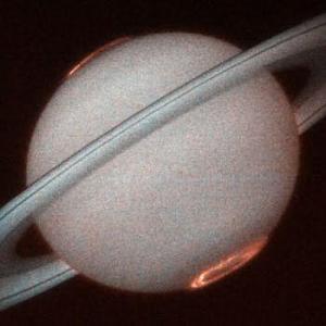 saturn's aurorae