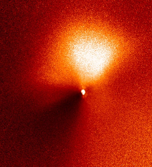 Hubble sees Tempel 1 outburst