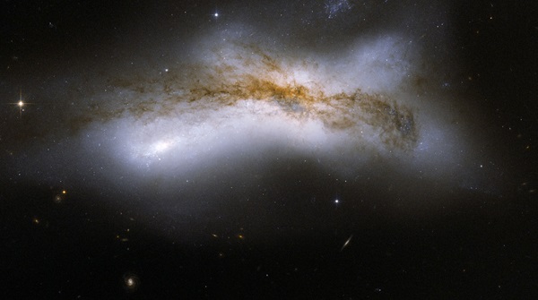 The Black Eye Galaxy - Facts & Features - The Planets