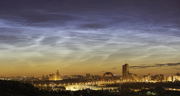 Noctilucent clouds over Moscow