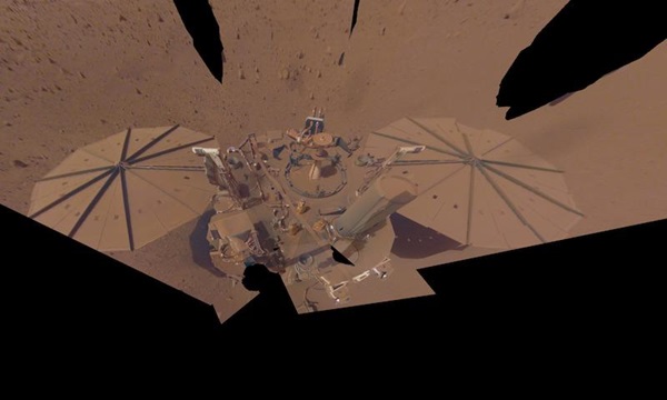 NASA InSight lander selfie