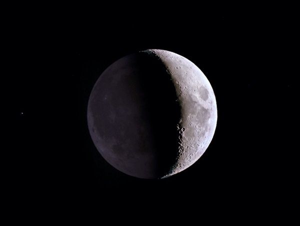 Moon1