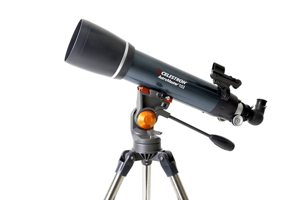 Celestron AstroMaster 102AZ adalah teleskop terbaik untuk pemula.