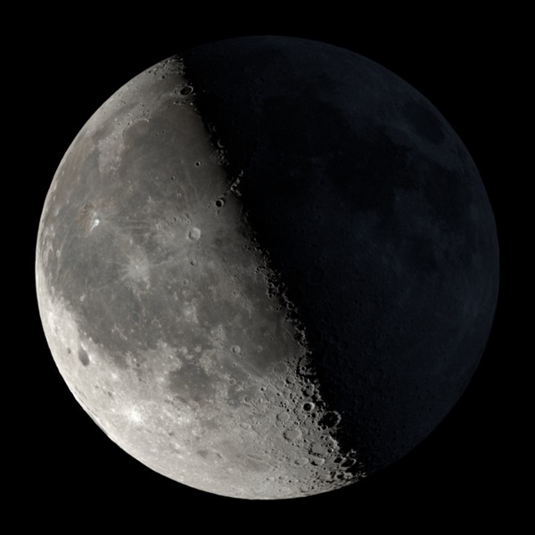Last Quarter Moon on Decemner 16, 2022