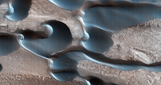 Barchan dunes on Mars
